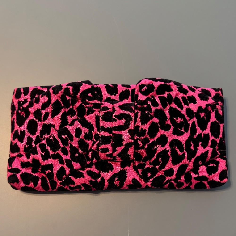 Betsey Johnson Bow Hot Pink Black Leopard Print Zip Around Wallet Y2K Coquette